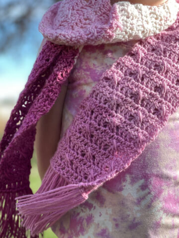 https://yarndrasil.com/wp-content/uploads/2021/11/kids-easy-crochet-scarf-360x480.jpg
